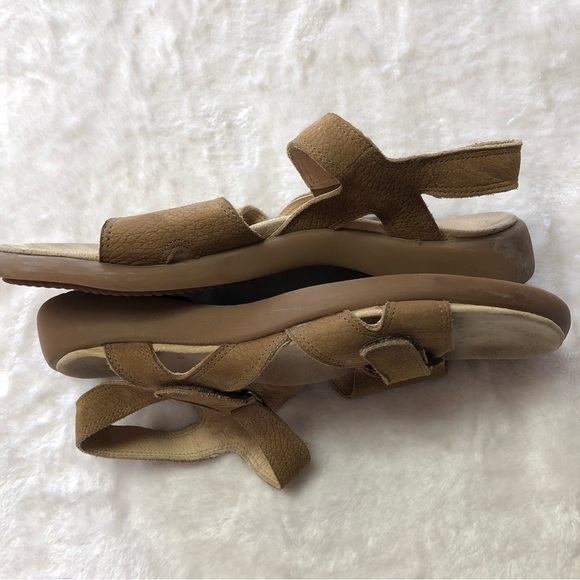 𝅺rockport Brown Leather Sandals Size 6.5B - Picture 3 of 10